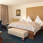 Moselstern Parkhotel Kraehennest Szálloda