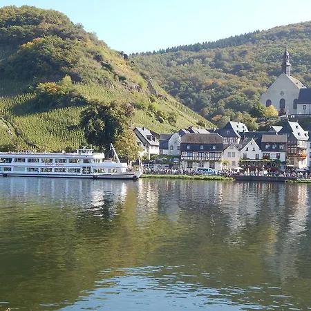 Moselstern Parkhotel Kraehennest Loef