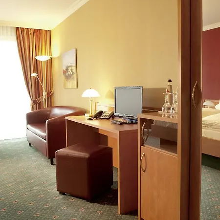 Moselstern Parkhotel Kraehennest מלון Löf