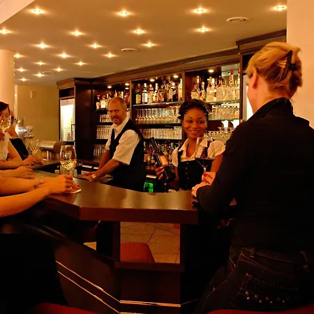Moselstern Parkhotel Kraehennest Loef