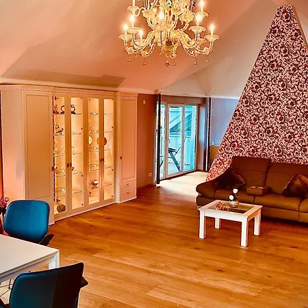 Moselstern Parkhotel Kraehennest מלון