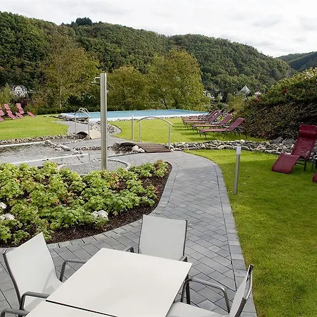 מלון Moselstern Parkhotel Kraehennest 4*