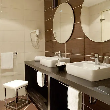 Moselstern Parkhotel Kraehennest מלון Löf