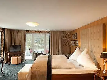 ホテル Moselstern Parkhotel Kraehennest Löf