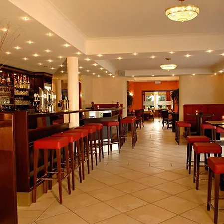 Moselstern Parkhotel Kraehennest ホテル