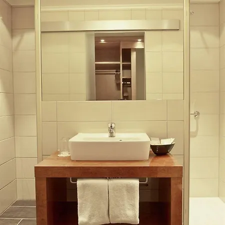 Moselstern Parkhotel Kraehennest מלון 4*