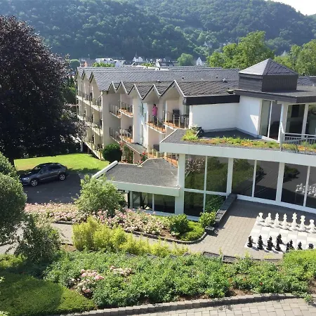 ホテル Moselstern Parkhotel Kraehennest