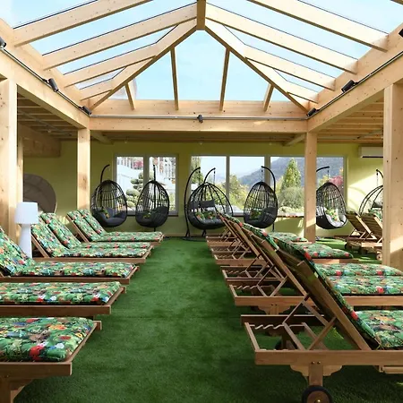 Moselstern Parkhotel Kraehennest Отель