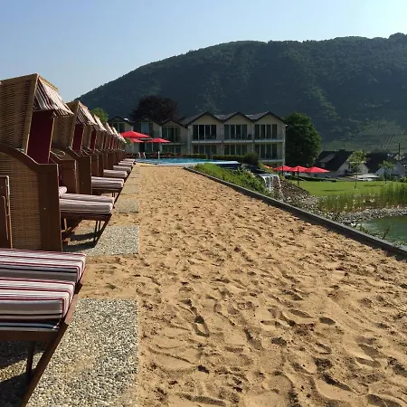 Moselstern Parkhotel Kraehennest Отель 4*