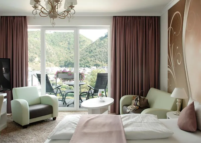 Moselstern Parkhotel Kraehennest 호텔 로프